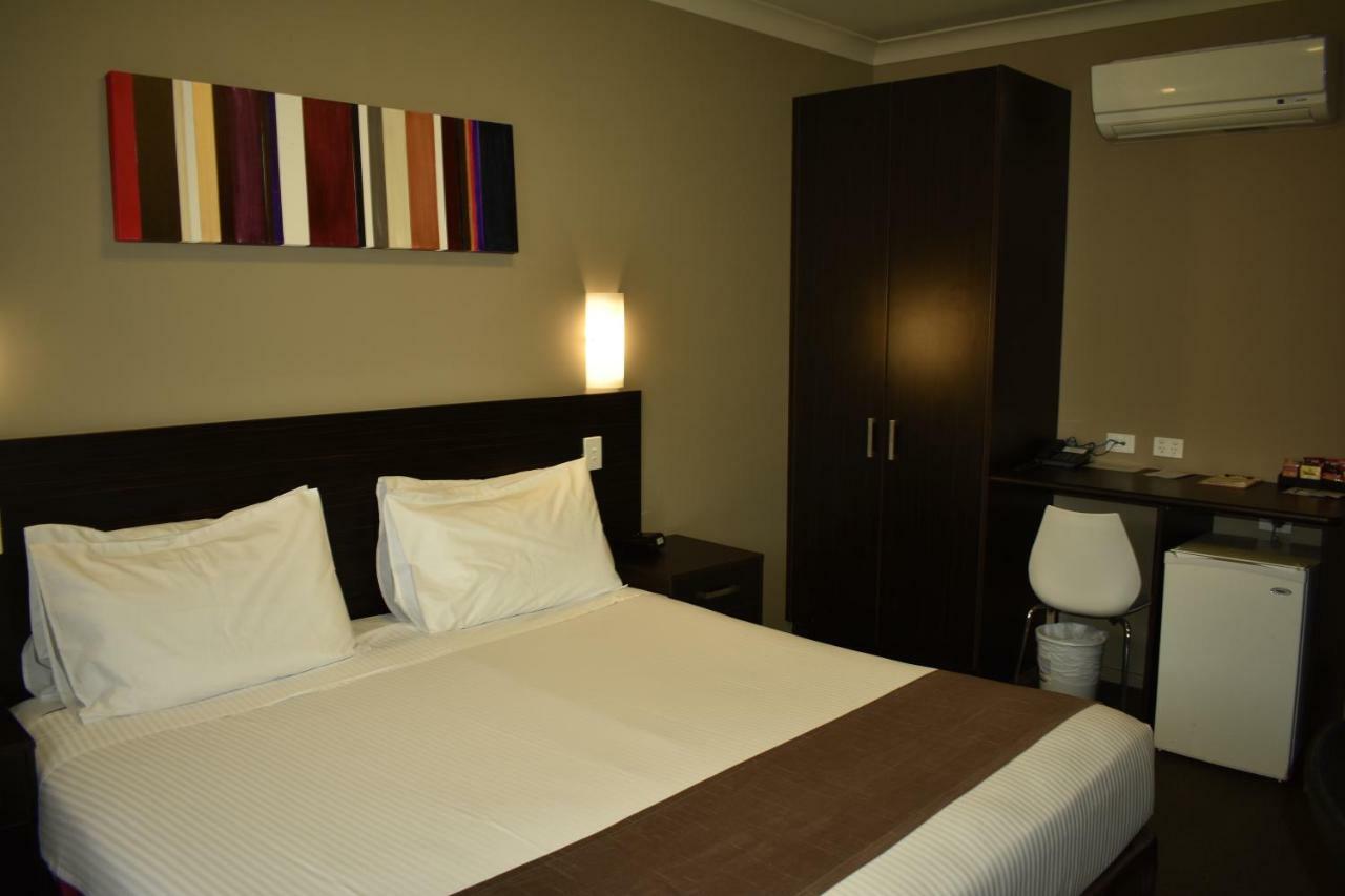 Best Western Blackbutt Inn New Lambton Exterior photo
